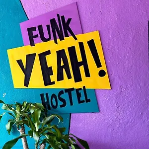 Funk Yeah Hostal